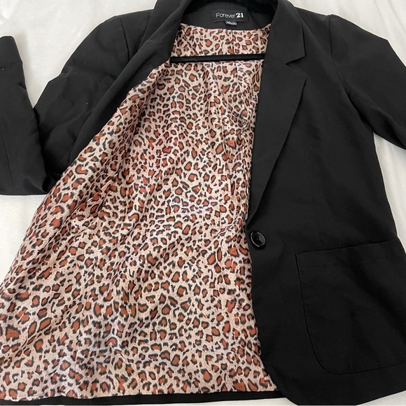 Forever 21 Black Blazer with Leopard print inside - Picture 3 of 4